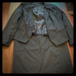 Kelly Kapoor, Business Bitch